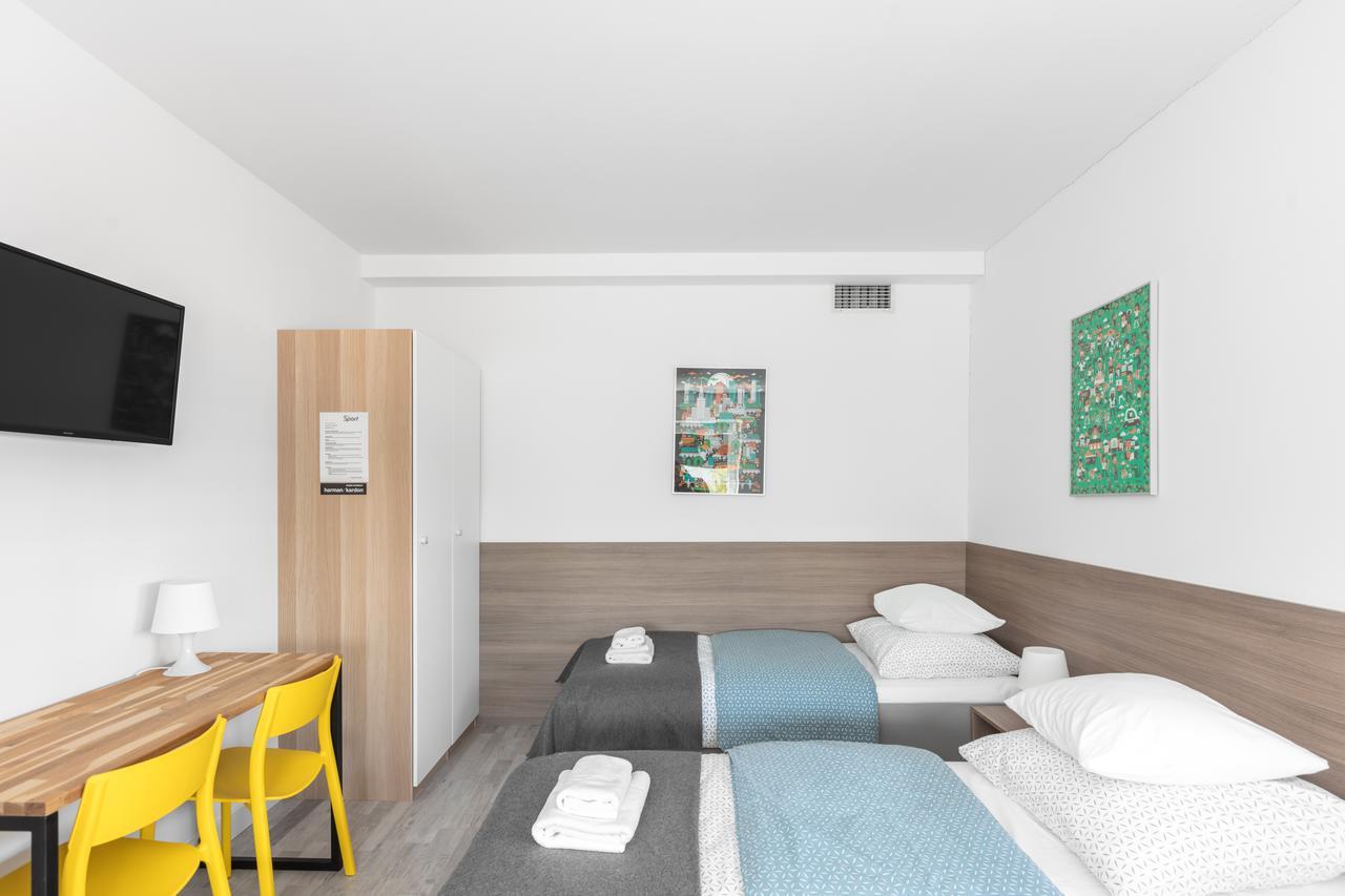B&B Sport Rooms Warszawa Exteriör bild